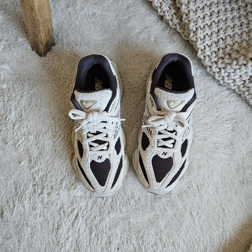 New Balance 9060 - Picture 9 of 13